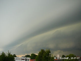 Shelf cloud, klik voor ware grote