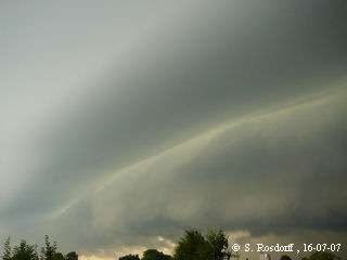 Shelf cloud, klik voor ware grote